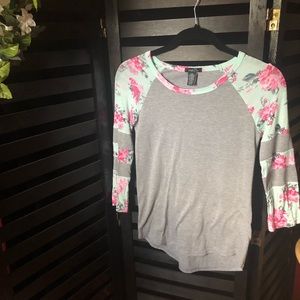 3/4 Sleeve Floral Shirt